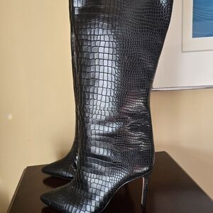 Brand New Shutz Maryana tall black boots